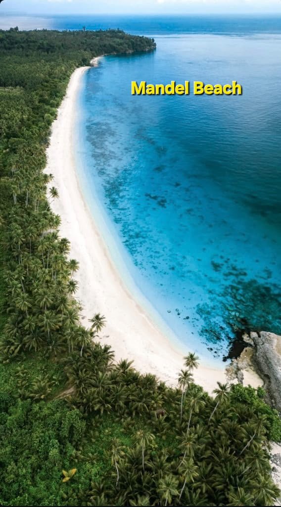 Mandel Beach, Banggai Kepulauan