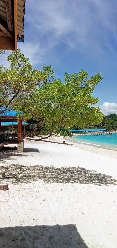 Ponpon Beach, Banggai Kepulauan
